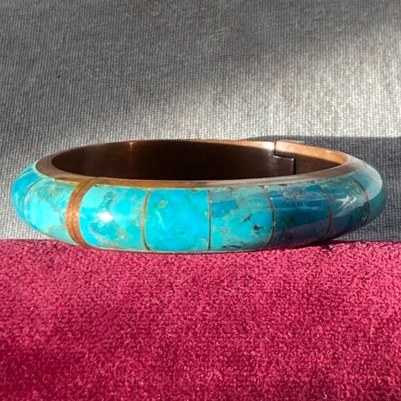Jay King / DTR , Turquoise Inlay, Copper Hinged Bangle, Magnetic closure - Picture 3 of 13